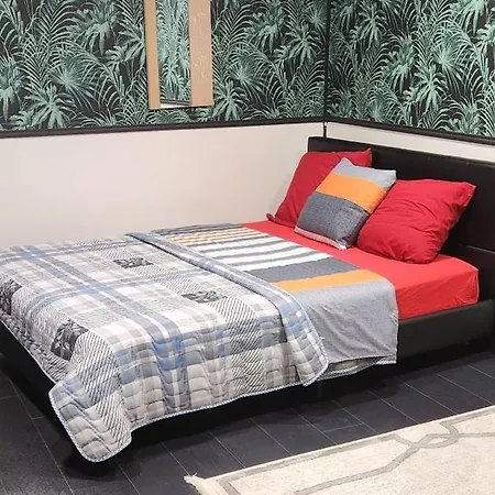 Apartment Centre Pres Des Buttes Chaumons Paris